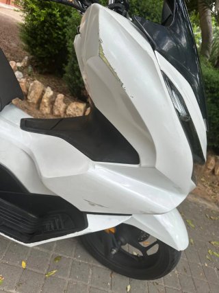 Honda PCX125 Blanca