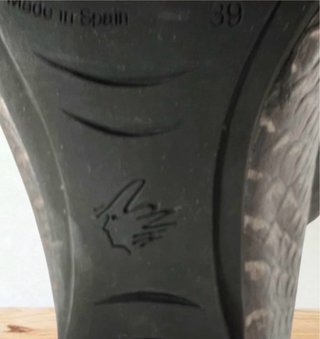 Talla 39. Zapatos de salón PITILLOS.