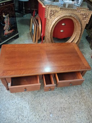 Mesa de centro de madera maciza