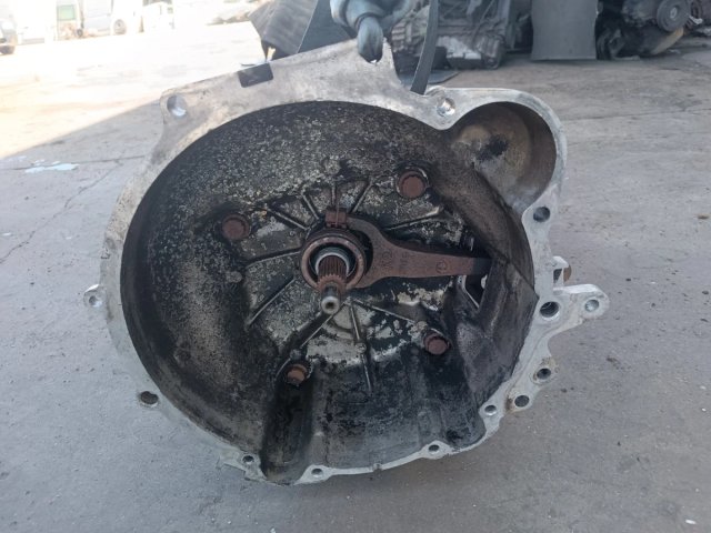 Caja de Cambios Mitsubishi L200 2.5Td