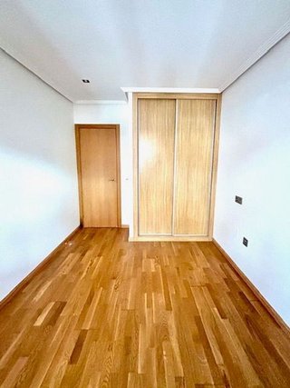 Piso en alquiler en El Llano en Gijón