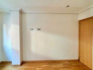 Piso en alquiler en El Llano en Gijón