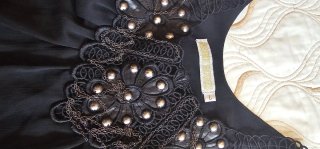 Blusa fiesta negra con pedrería