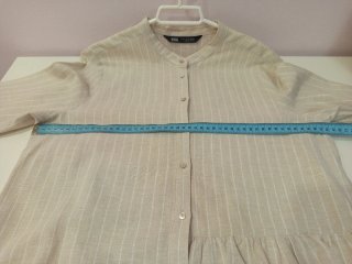 Camisa Zara Talla M Rayas Beige y Blancas