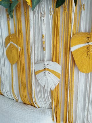 Decoración para habitación en tonos Amarillo y bla