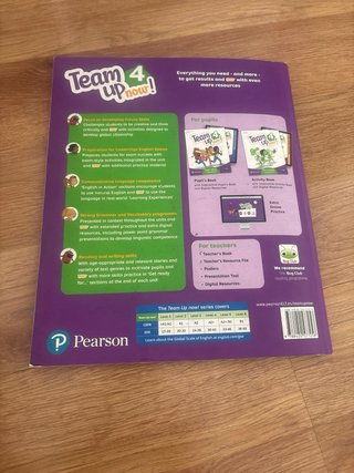 Team Up Now! 4 Activity Book & Interactive Pupi...