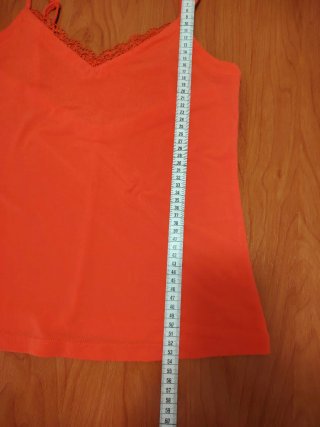 2 Camisetas de tirantes con encaje