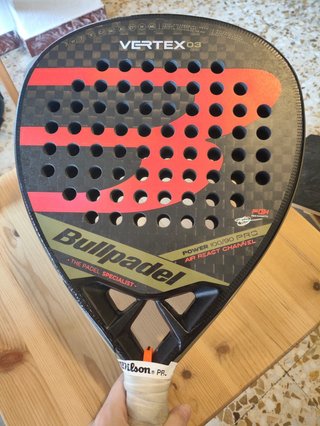 Pala Bullpadel Vertex 03 2023