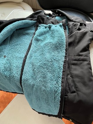 Abrigo premamá y porteo Wombat&Co negro