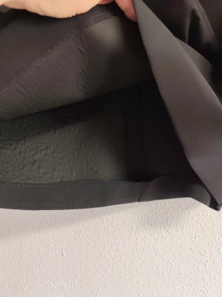 Minifalda de chica talla XXL de Zara.