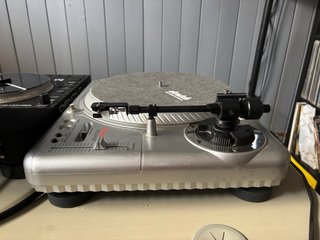 Pareja de tocadiscos Vestax PDX-2000