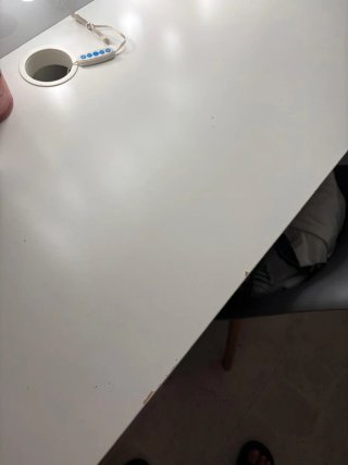 Tocador blanco con espejo