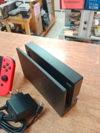 CONSOLA NINTENDO SWITCH 2019 CON ACCESORIOS