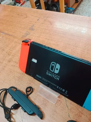 CONSOLA NINTENDO SWITCH 2019 CON ACCESORIOS