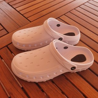 Zuecos blancos talla 42-43