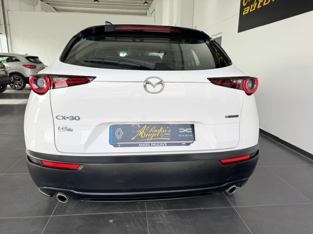 Mazda CX-30 2021, foto 6
