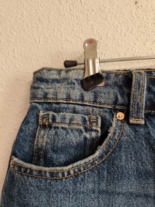 Bermudas vaqueras de chica talla 42 de Primark.