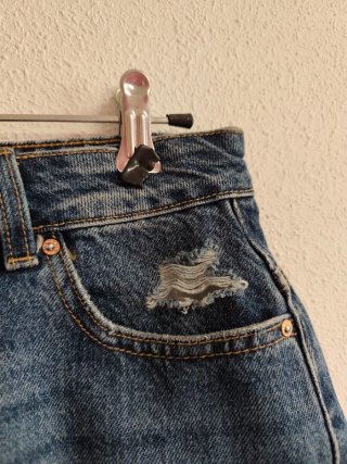 Bermudas vaqueras de chica talla 42 de Primark.