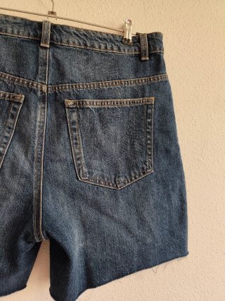 Bermudas vaqueras de chica talla 42 de Primark.