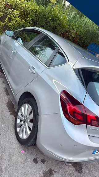 Opel Astra 2015