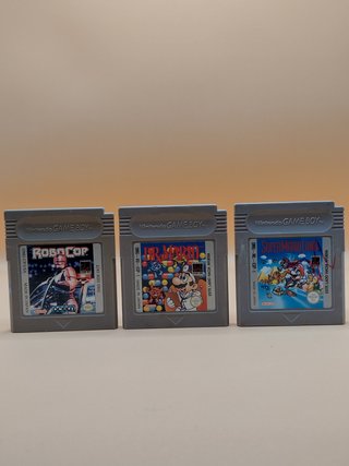 Game Boy DMG-01 + robocop, mario land y dr mario