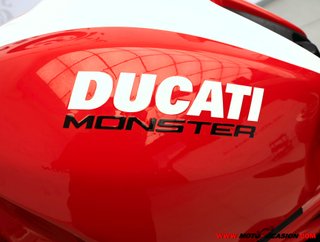 DUCATI MONSTER 821