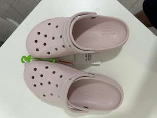 Crocs rosas talla 41/42