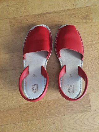 Sandalias rojas talla 39