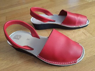 Sandalias rojas talla 39