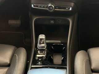 Volvo XC40 2021