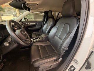 Volvo XC40 2021