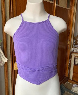 Top morado espalda descubierta