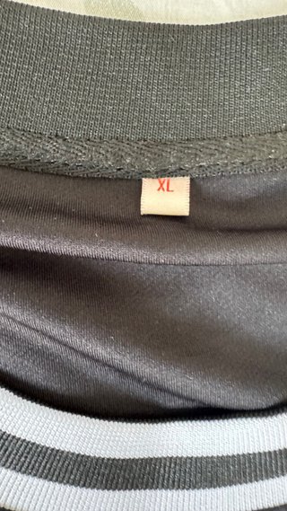 Camiseta tirantes BTS negra