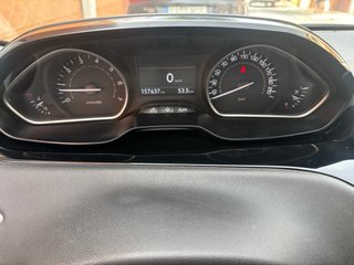 Peugeot 208 allure 2012