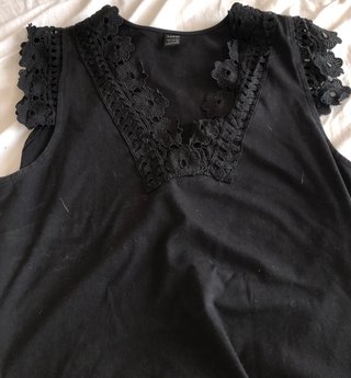 Conjunto Verano Top Negro y Shorts Estampados