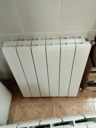 Radiadores de agua blancos