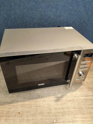 Svan Microondas 25 Litros Cerámico Inox 900w