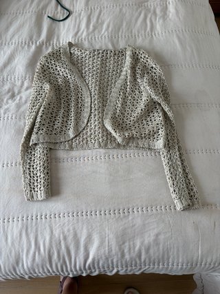 Torera beige y plateada para eventos
