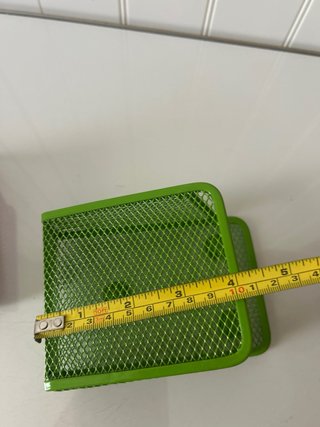 Cestas metálicas imantadas de colores
