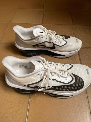 Nike Zoom Fly 6 Originales Blancas/Negras talla 44