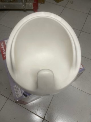 Asiento de suelo para bebé con bandeja