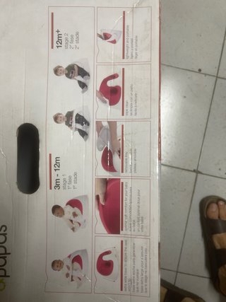 Asiento de suelo para bebé con bandeja