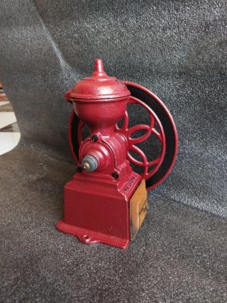 Molinillo de café antiguo Nacional