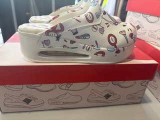 Zuecos Zue Koos peluqueria