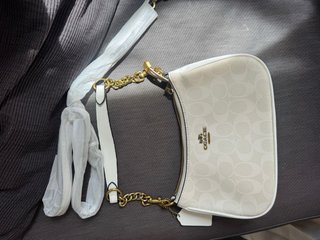 Bolso Coach Beige y Dorado