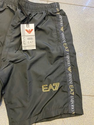 Pantalón corto Emporio Armani negro