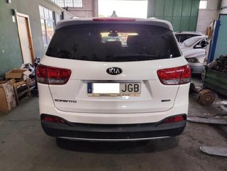 231641 faro 92201c5110 kia sorento 2.2 mt (200 cv)