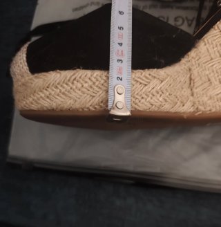Zapatos esparto cuña negros y beige