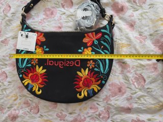 Bolso Desigual Negro Bordado Flores