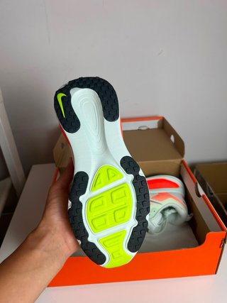 zapatillas nike vomero modelo unisex